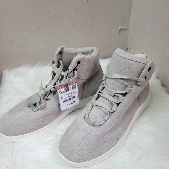 Zara Other - 100% Authentic ZARA grey shoes